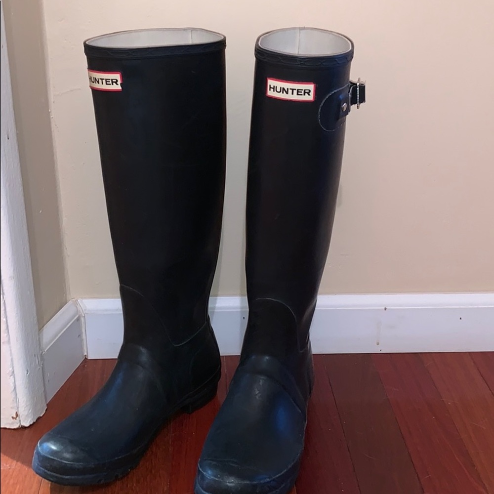 Tall hunter boots
